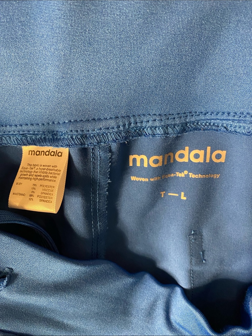Mandala Men's V-Neck Scrub Set in Royal Blue - Picture 4 of 16